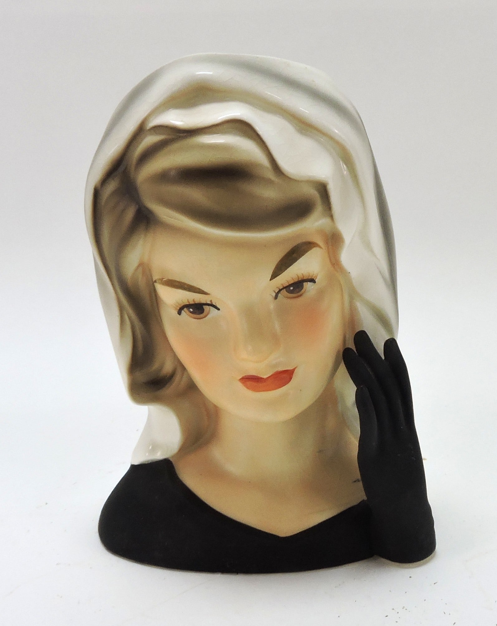 Inarco E1852 Jackie Kennedy (1 of 1)