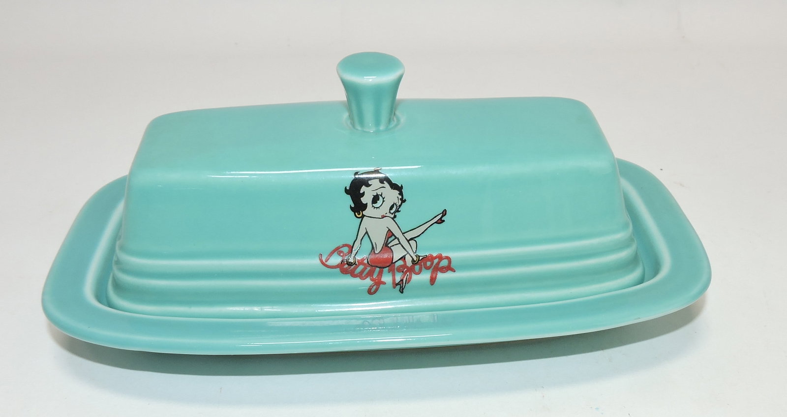 Fiesta Post 86 'Betty Boop' butter dish: .