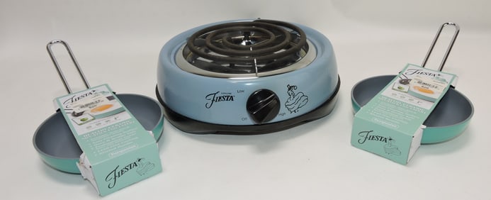 Fiesta Post 86 periwinkle hot plate and