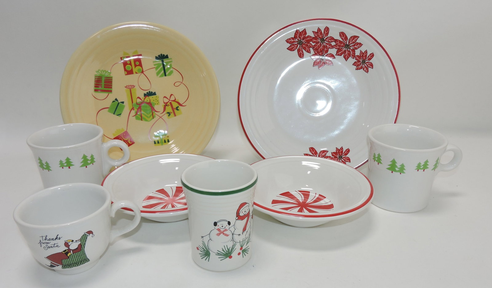 Fiesta Post 86 lot of 8 Christmas items: .