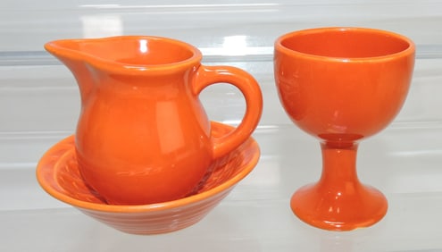 Harlequin red individual creamer,