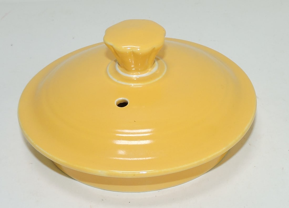 Fiesta large teapot lid, yellow (1 of 1)