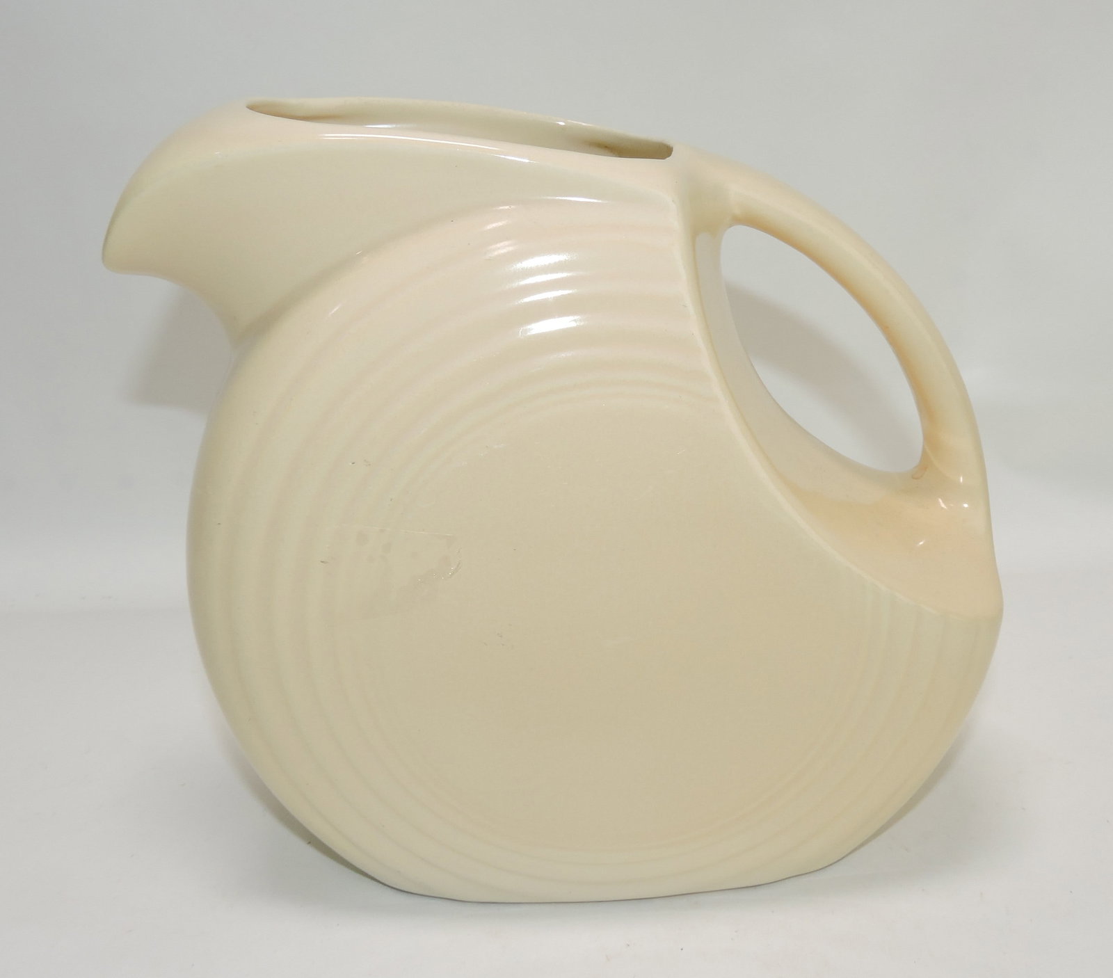 Fiesta disc water pitcher, ivory (1 of 1)
