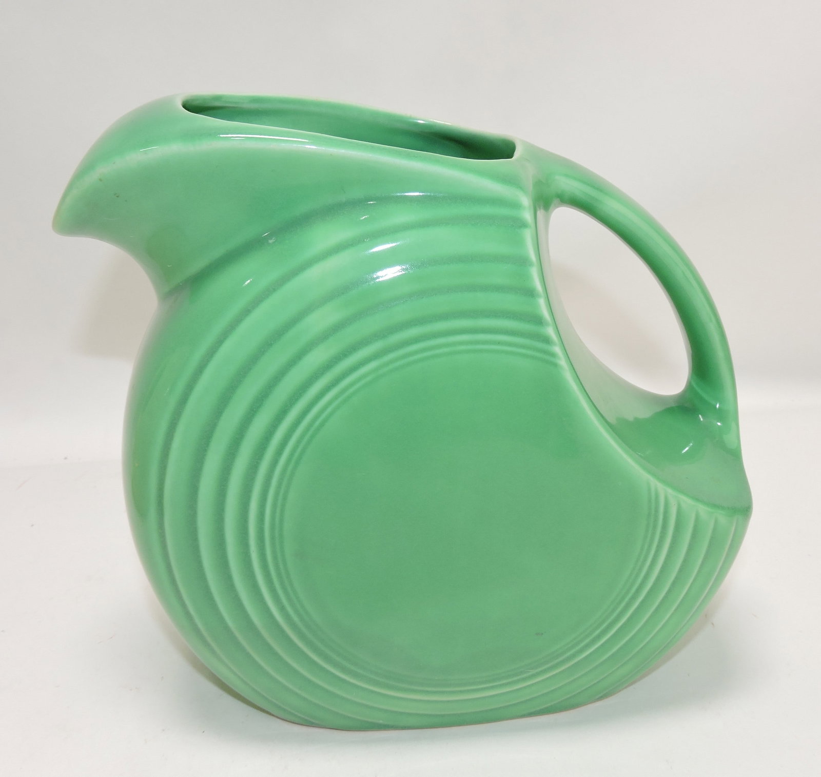 Fiesta disc water pitcher, green (1 of 1)