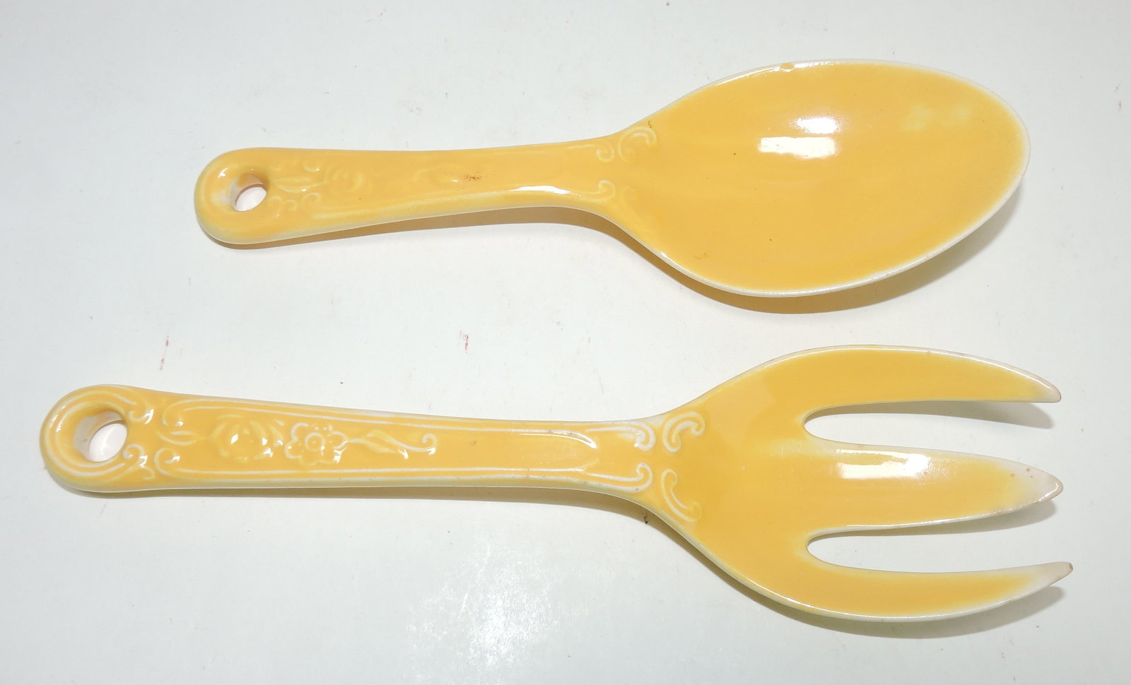 Kitchen Kraft spoon & fork, yellow (1 of 1)