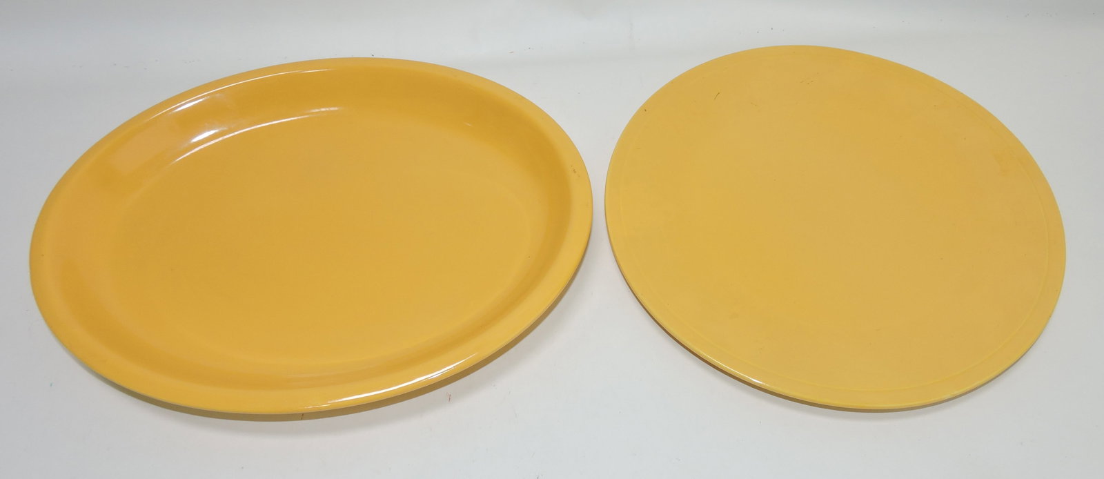 Kitchen Kraft platter and cake plate (1 of 1)