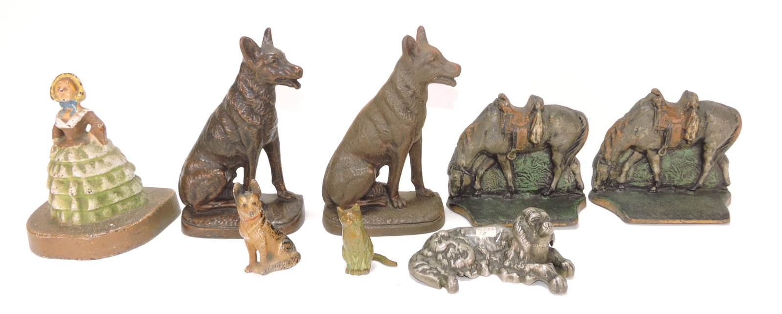 Cast iron lot of bookends and figures (1 of 1)