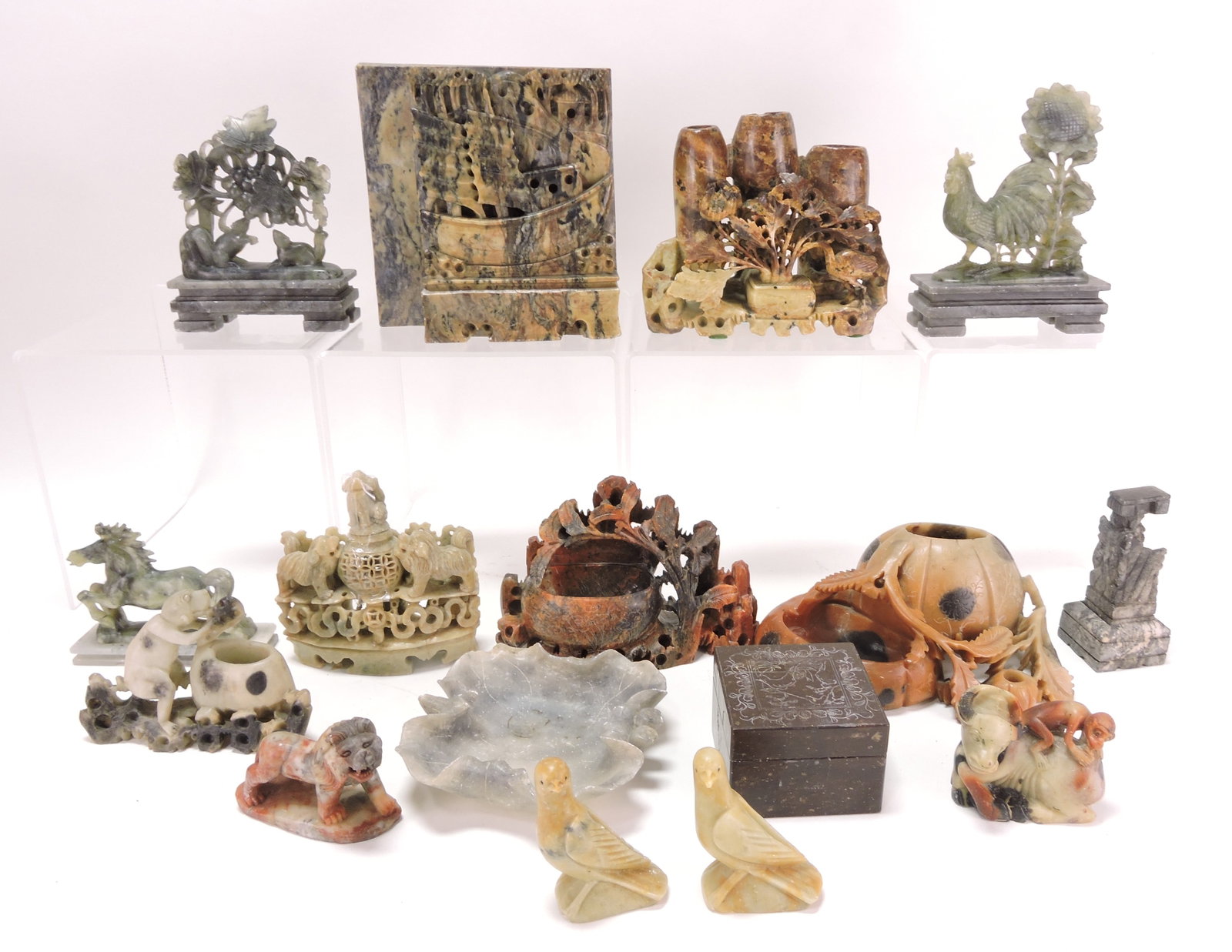 Carved soapstone lot of 16 pieces, (1 of 1)