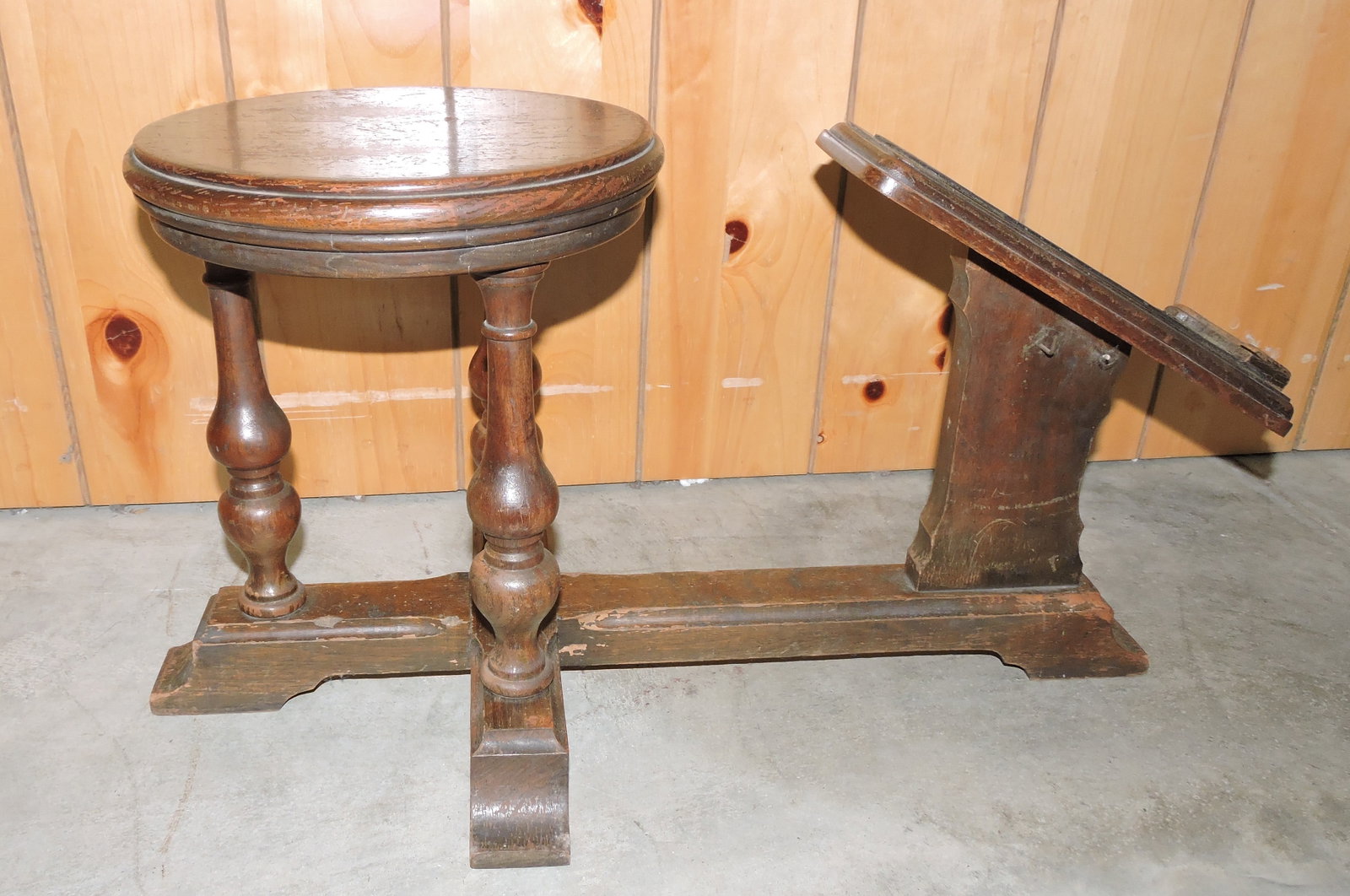 Shoe store foot stool: .