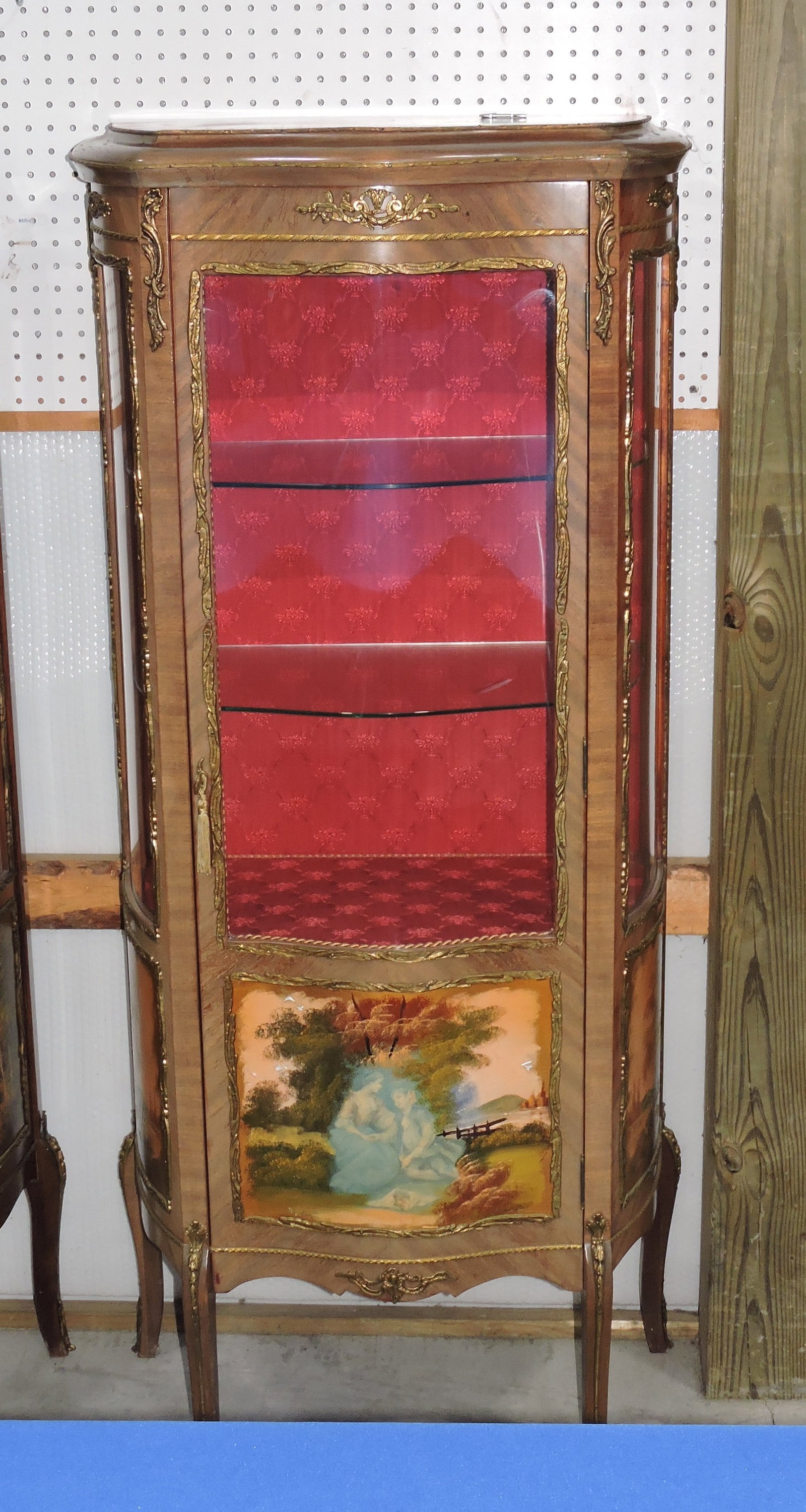 Vernie Martin style curio cabinet, (1 of 1)