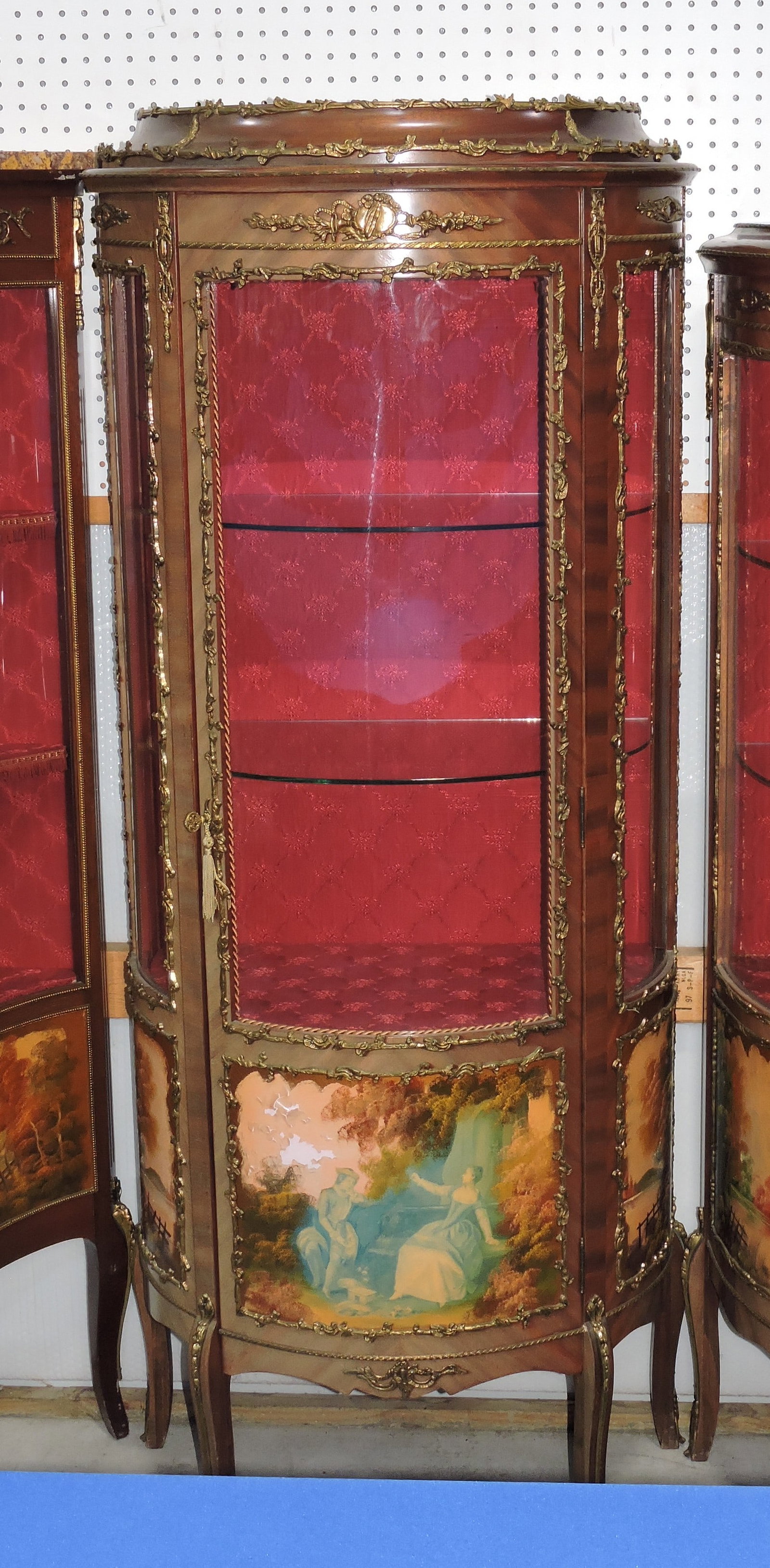 Vernie Martin style curio cabinet, (1 of 1)