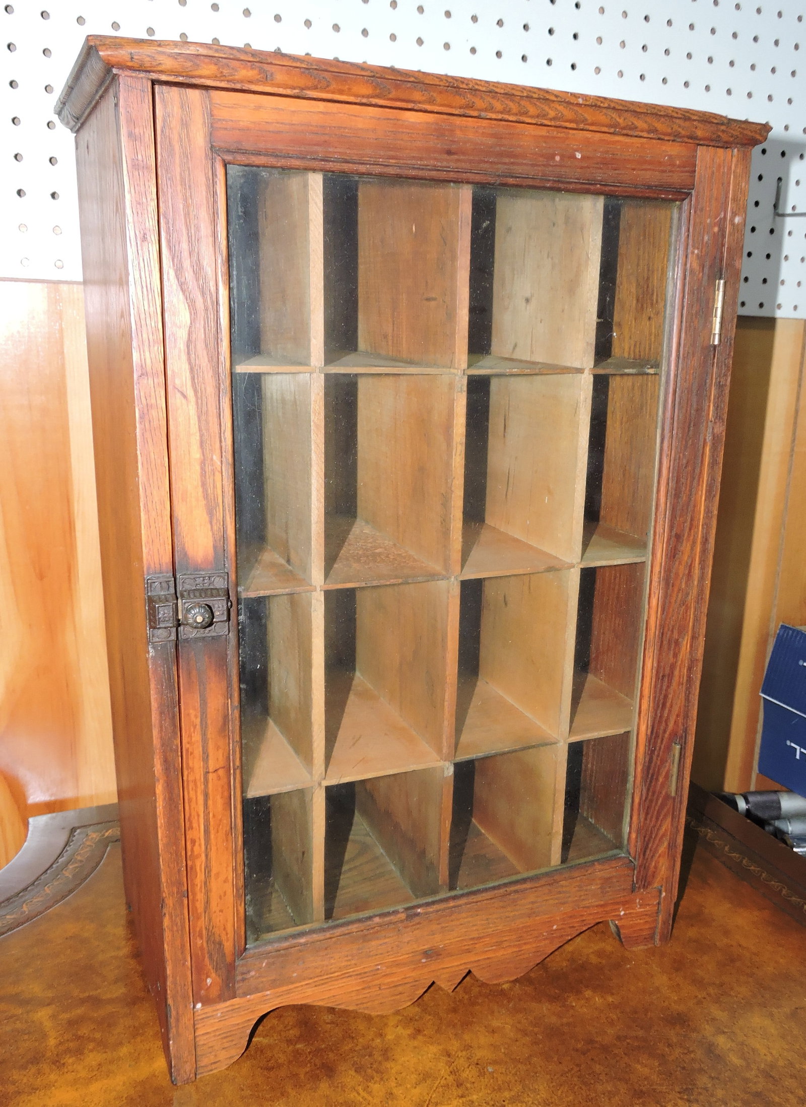 Oak curio cabinet, 22"x15": .