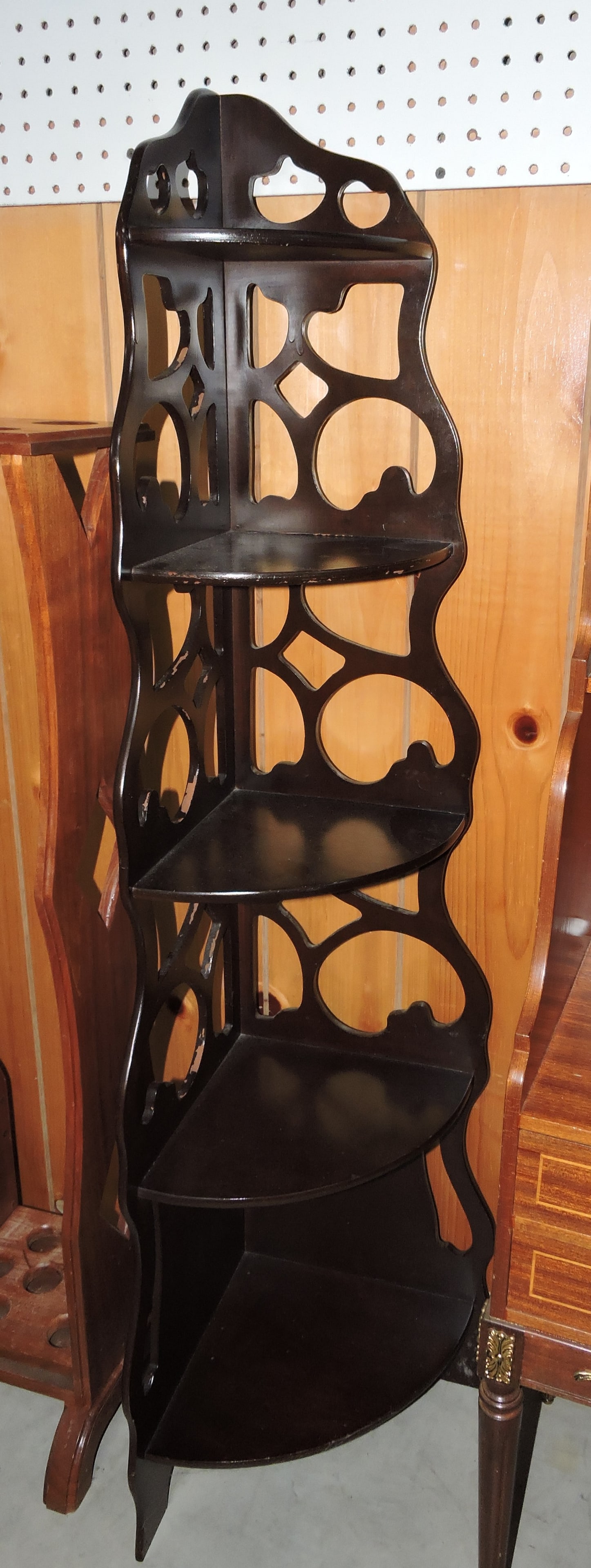 Corner whatnot shelf, 52": .
