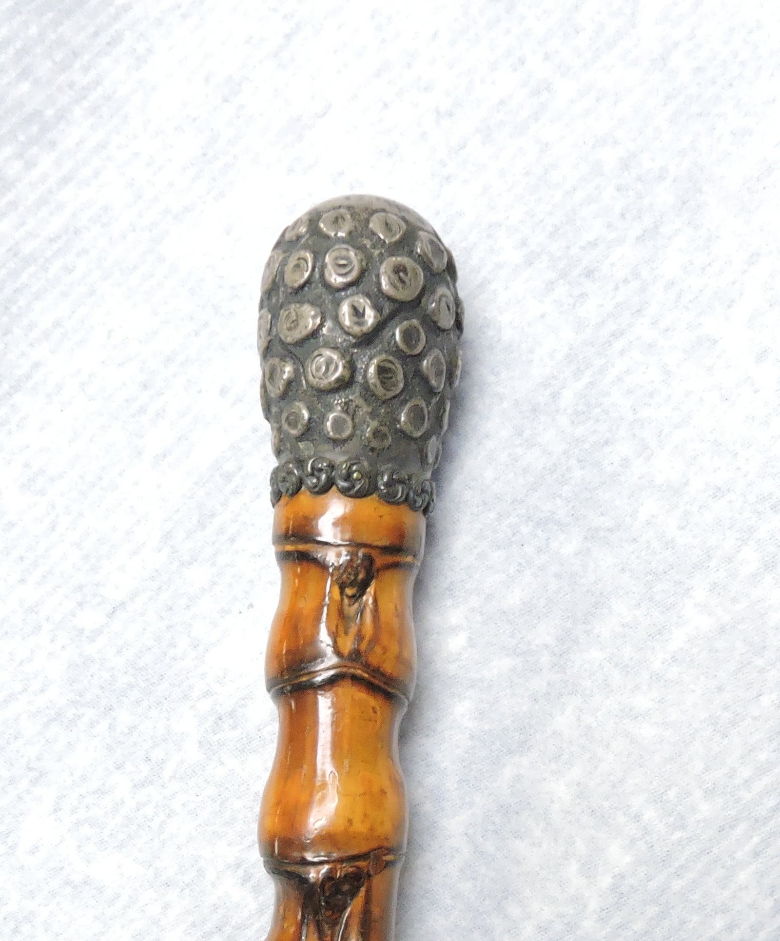 Walking stick/cane, with carved silver (1 of 1)