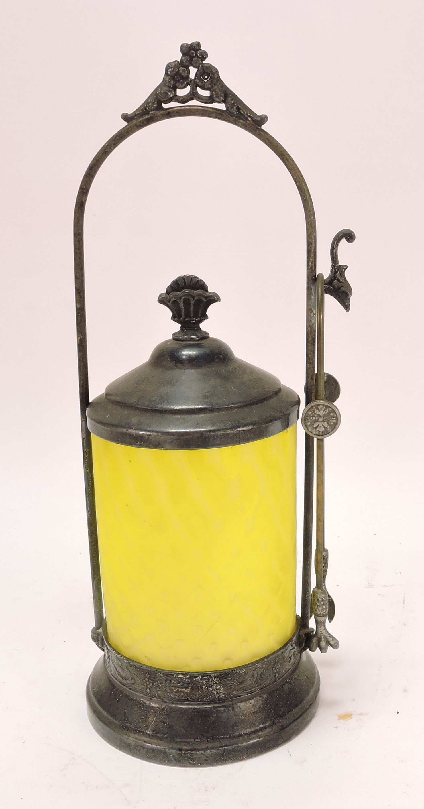 Yellow satin glass pickle castor, (1 of 1)