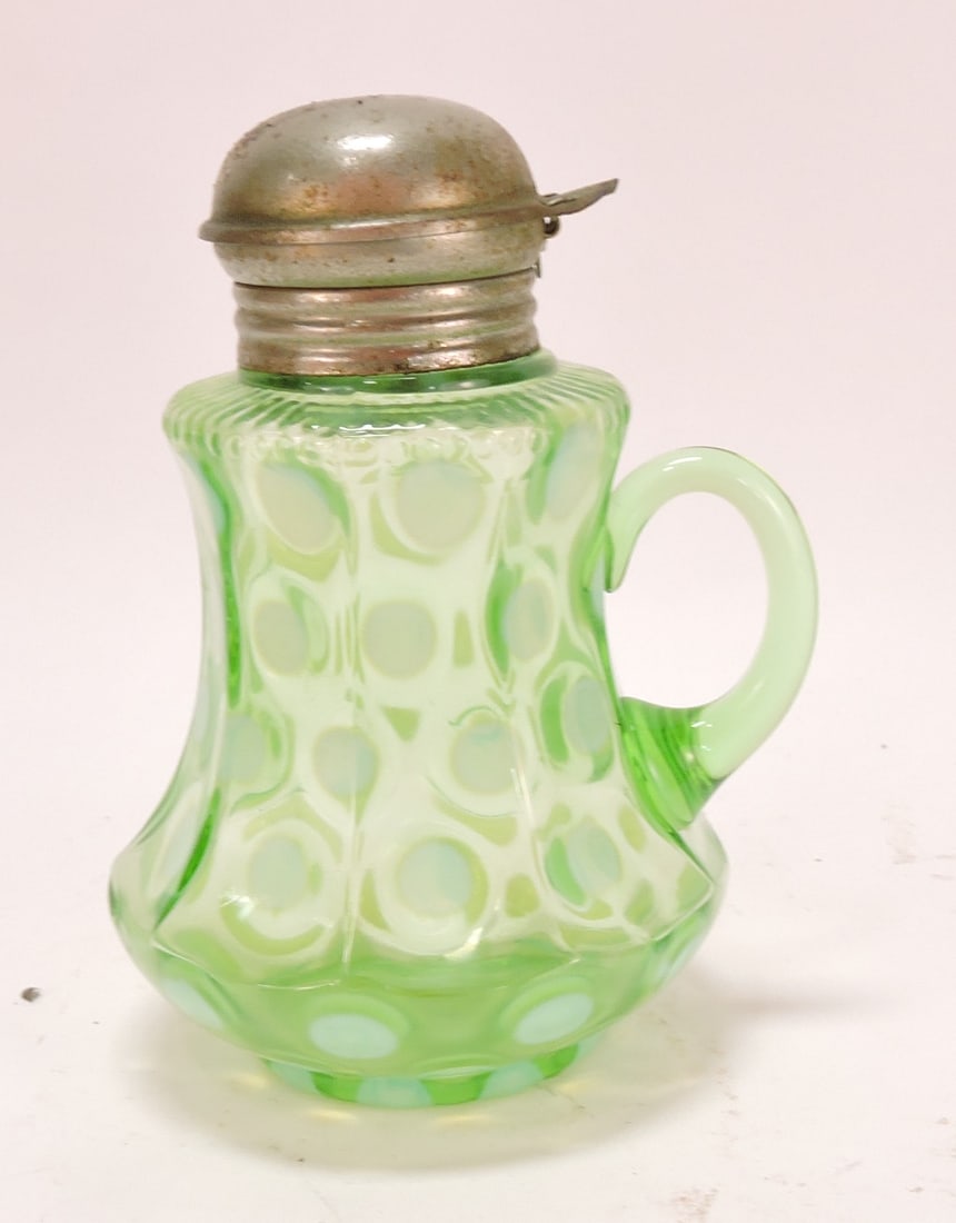 Apple green opalescent coin spot (1 of 1)