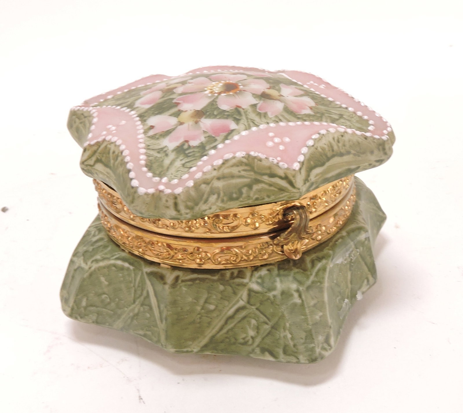Kelva dresser bok with pink floral decor, (1 of 2)