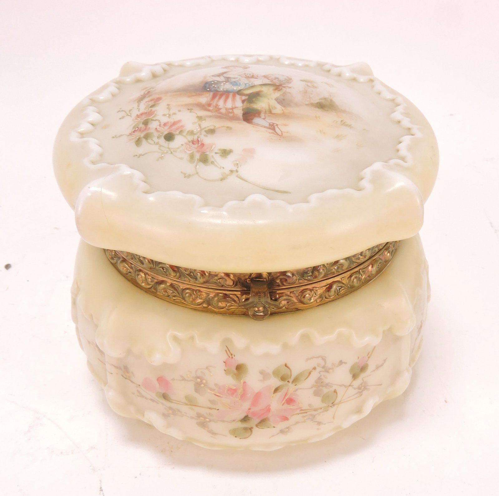 Wavecrest 7" dresser box with wedding (1 of 2)