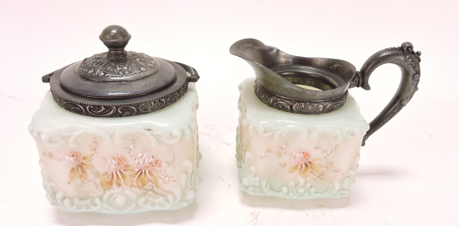 Wavecrest cream & sugar, 3 1/2" (1 of 1)