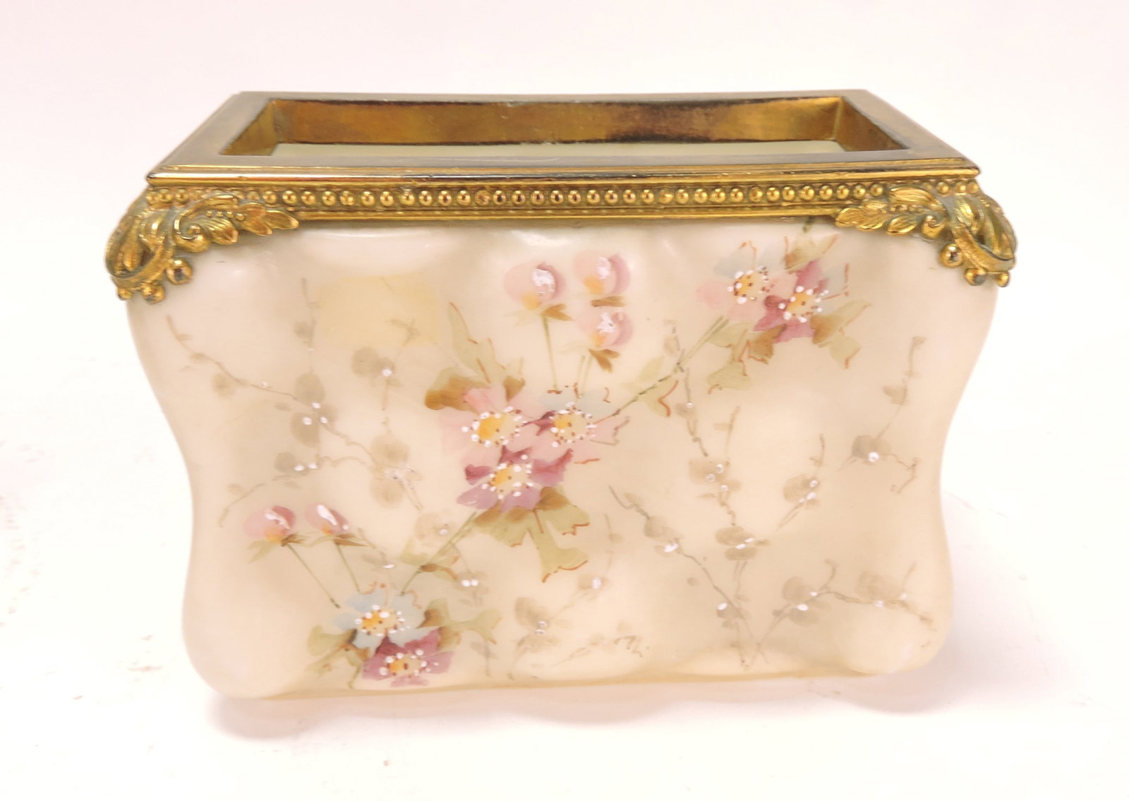 Wavecrest floral enamel letter holder,: 4"