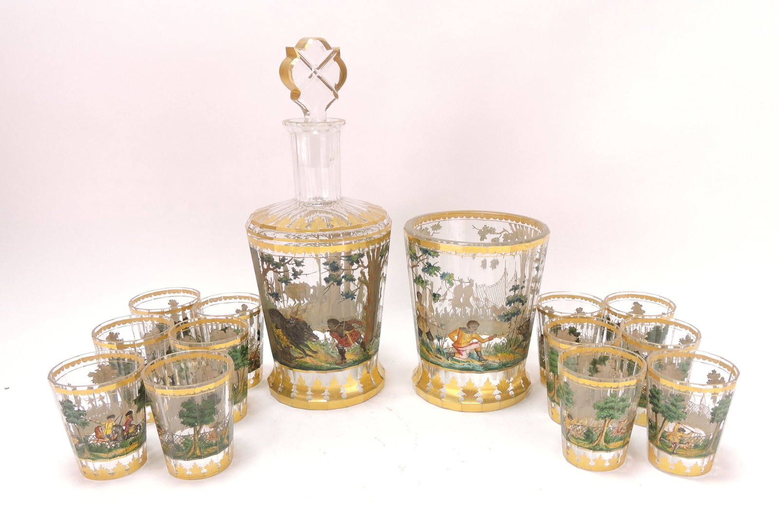 Bohemian Zwischengoldglas 14 pc (1 of 7)