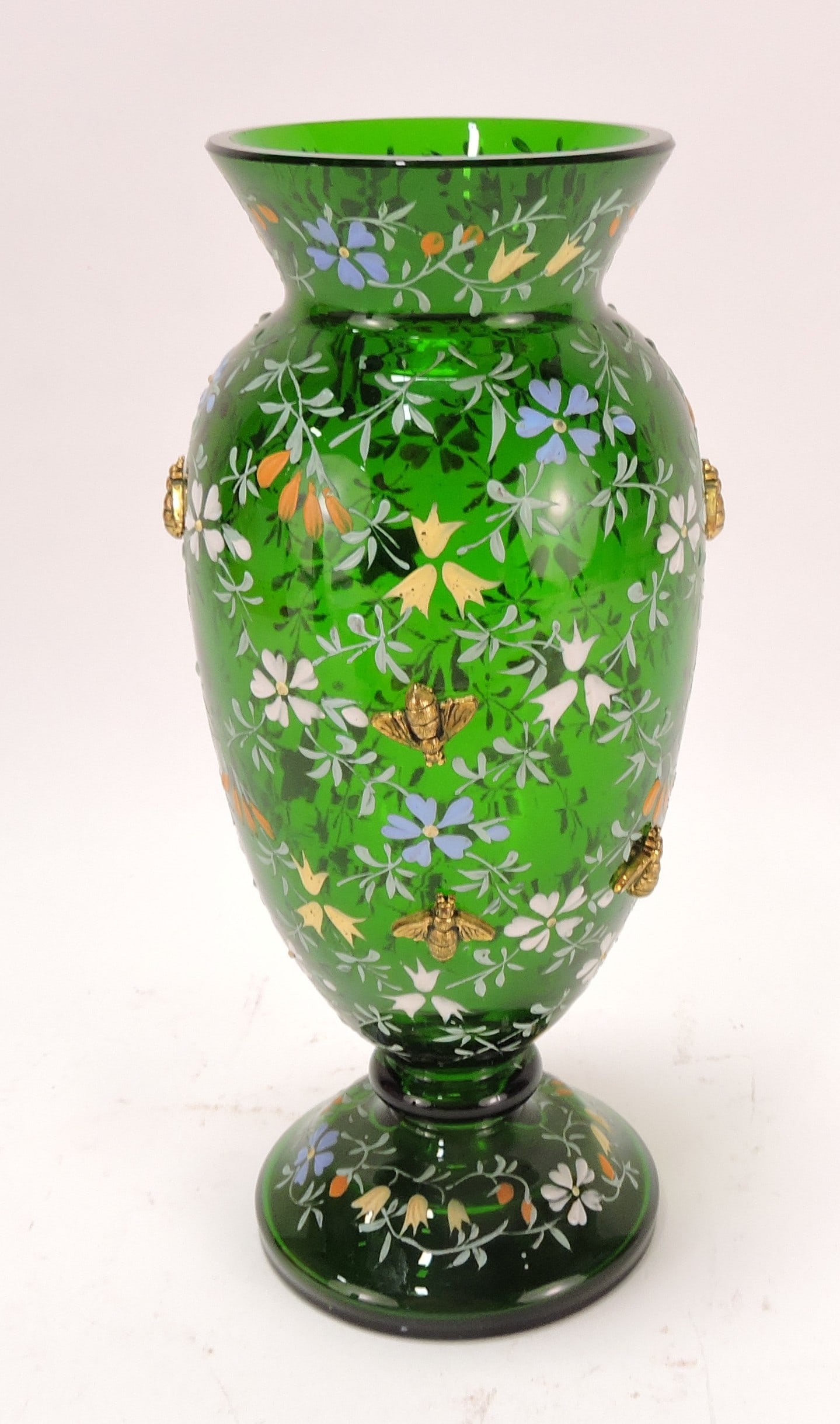 Moser emerald green 9 1/2" vase (1 of 3)