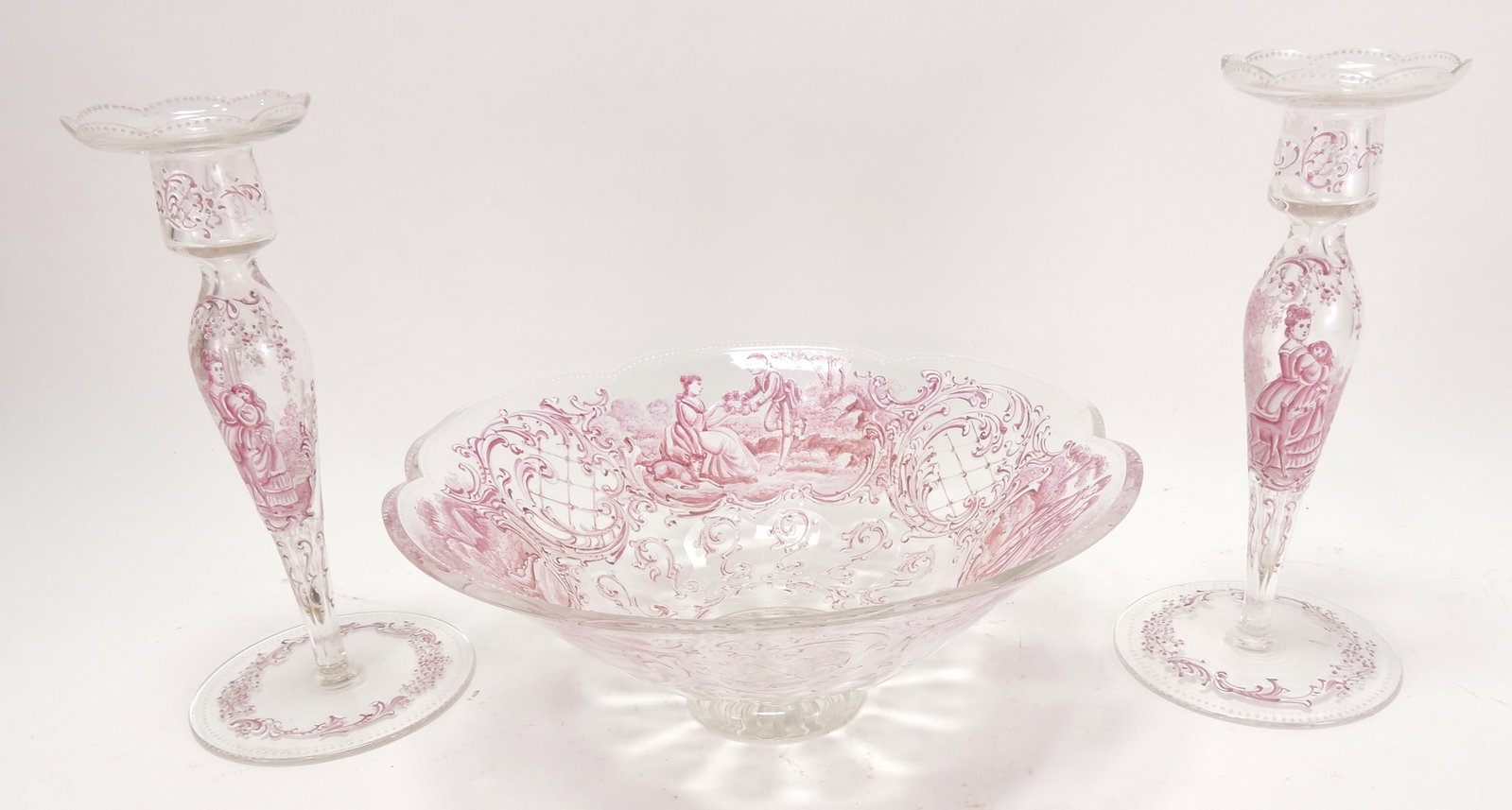 Center bowl with enameled courting (1 of 2)