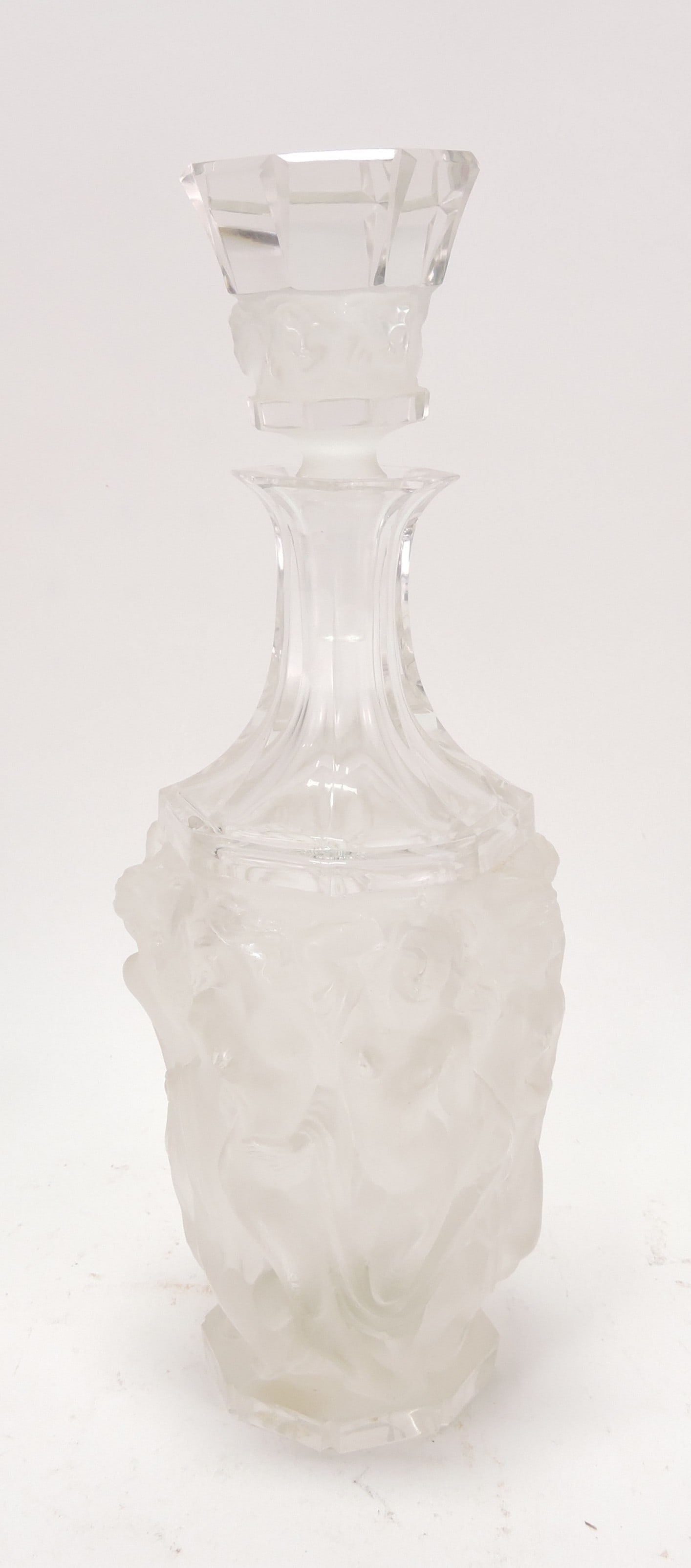 Lalique 'Pomme' decanter (1 of 2)