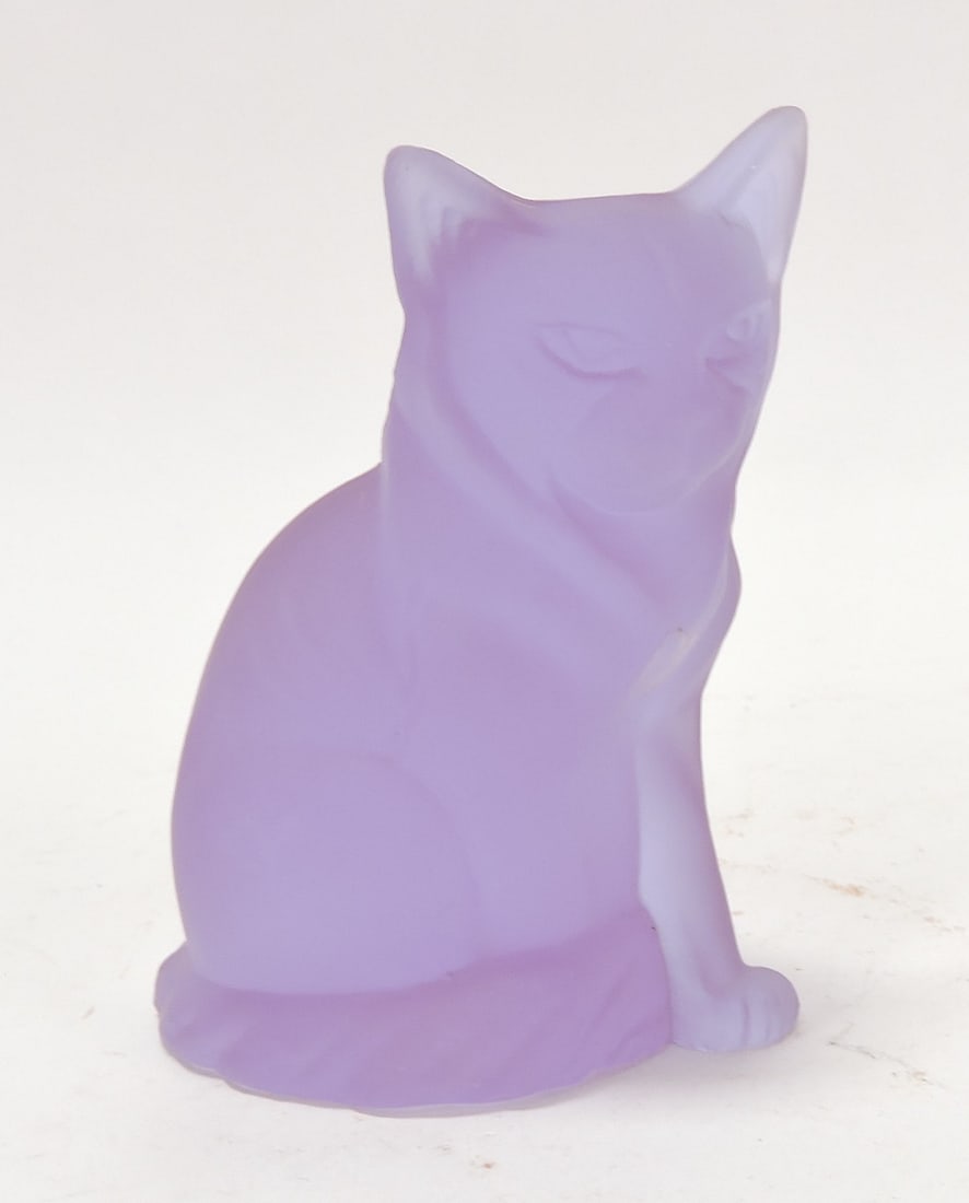 Lalique glass cat, 4 1/2" (1 of 1)