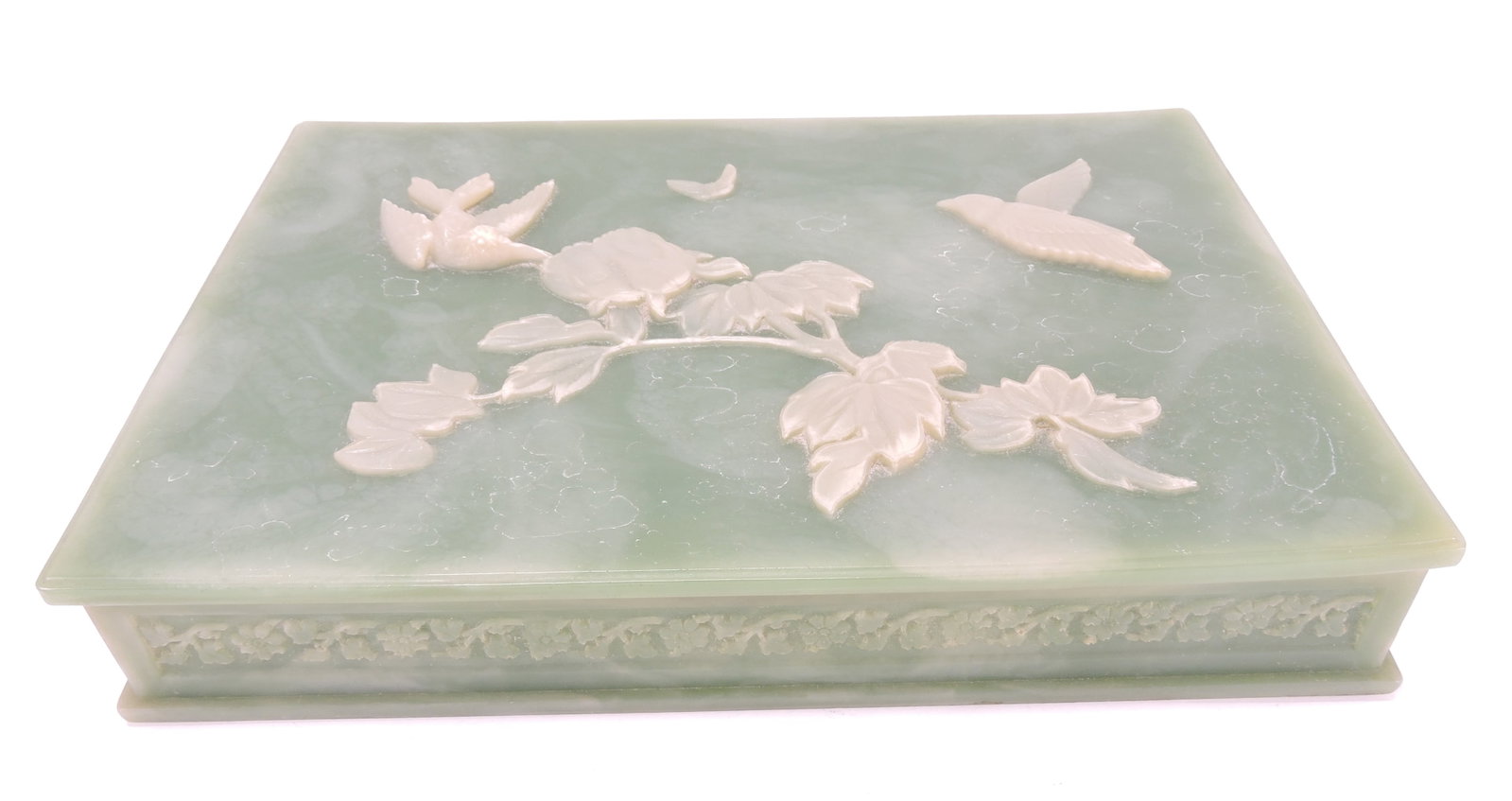 Incolay dresser box 14"w, 10"d, 2"h: .