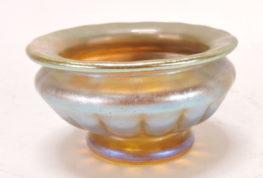 Quezal (unmarked) gold iridescent: salt, 2 1/2"