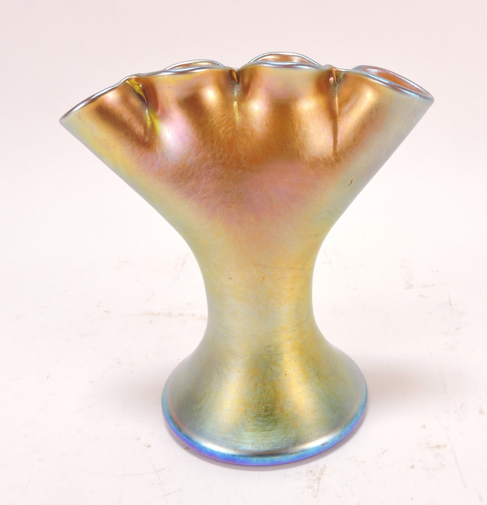 Steuben gold Aurene four hole posey: vase, 5", #2762