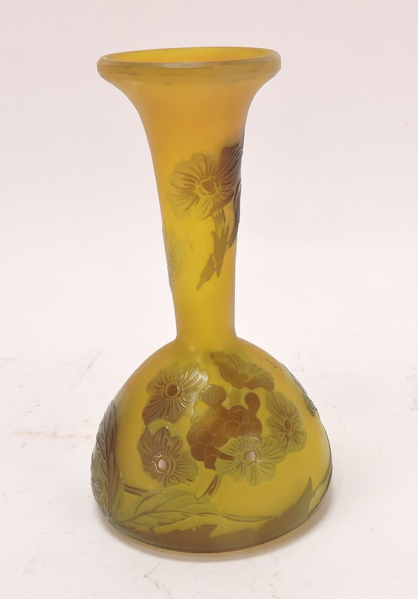 Galle French cameo art glass vase,: 4 1/2"