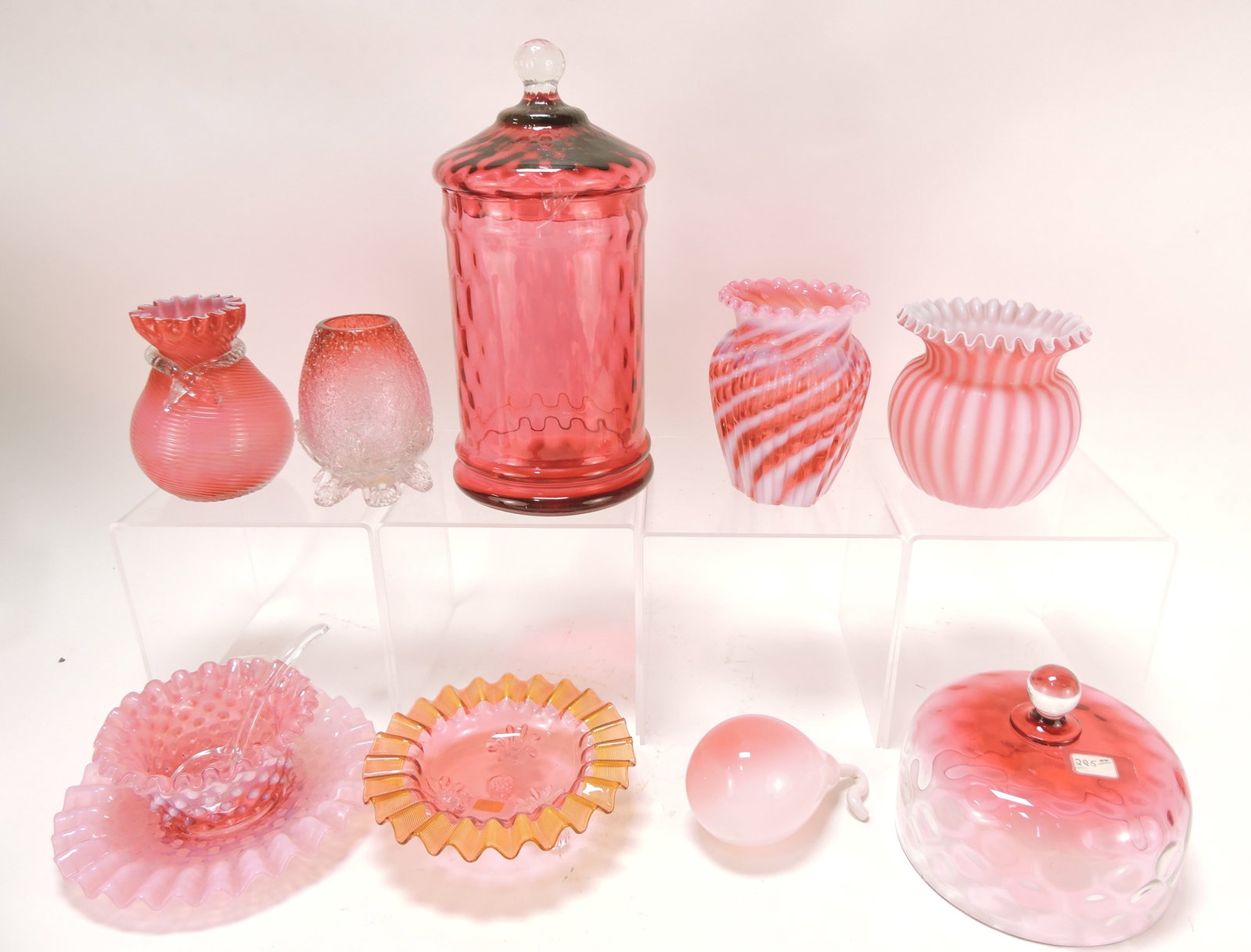 Cranberry/pink lot of 9 assorted items,: 4" to 10"