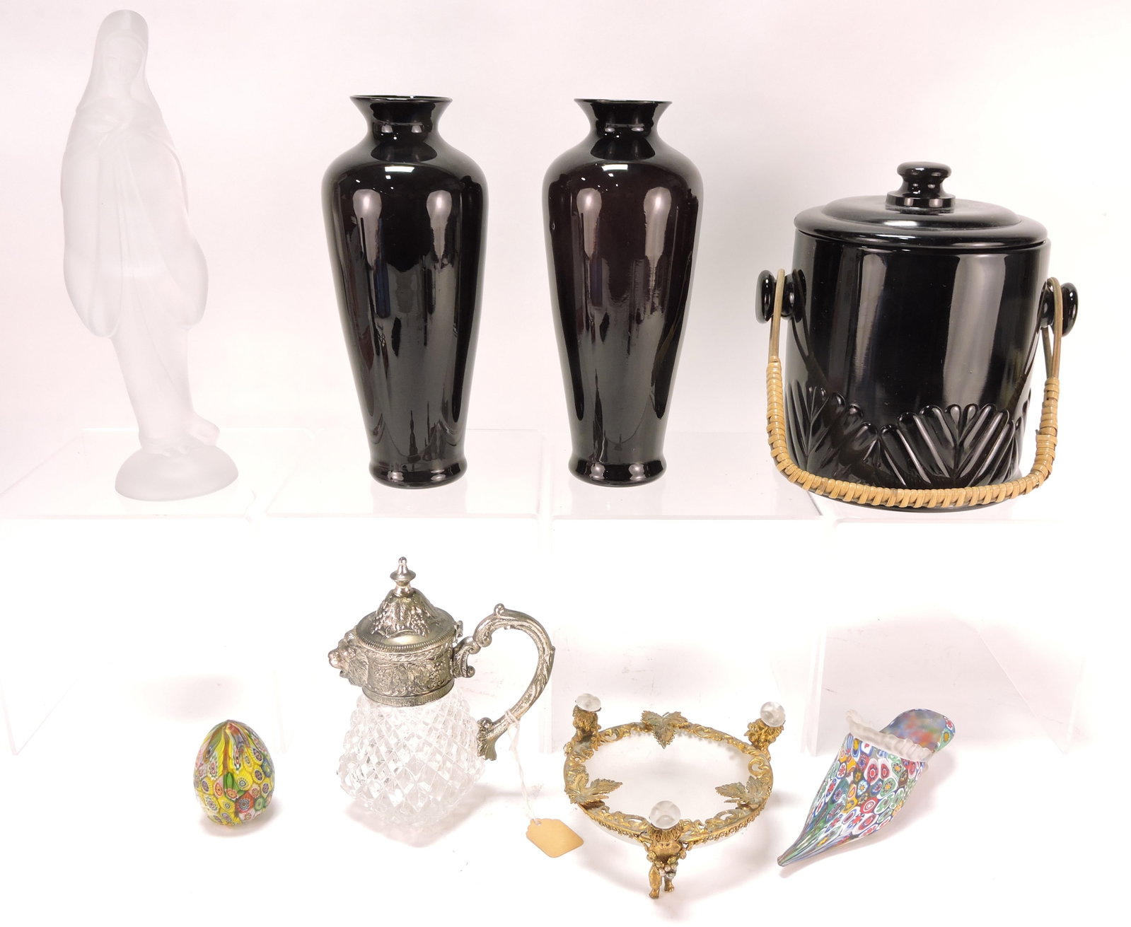 Lot of 8 assorted glass items: .