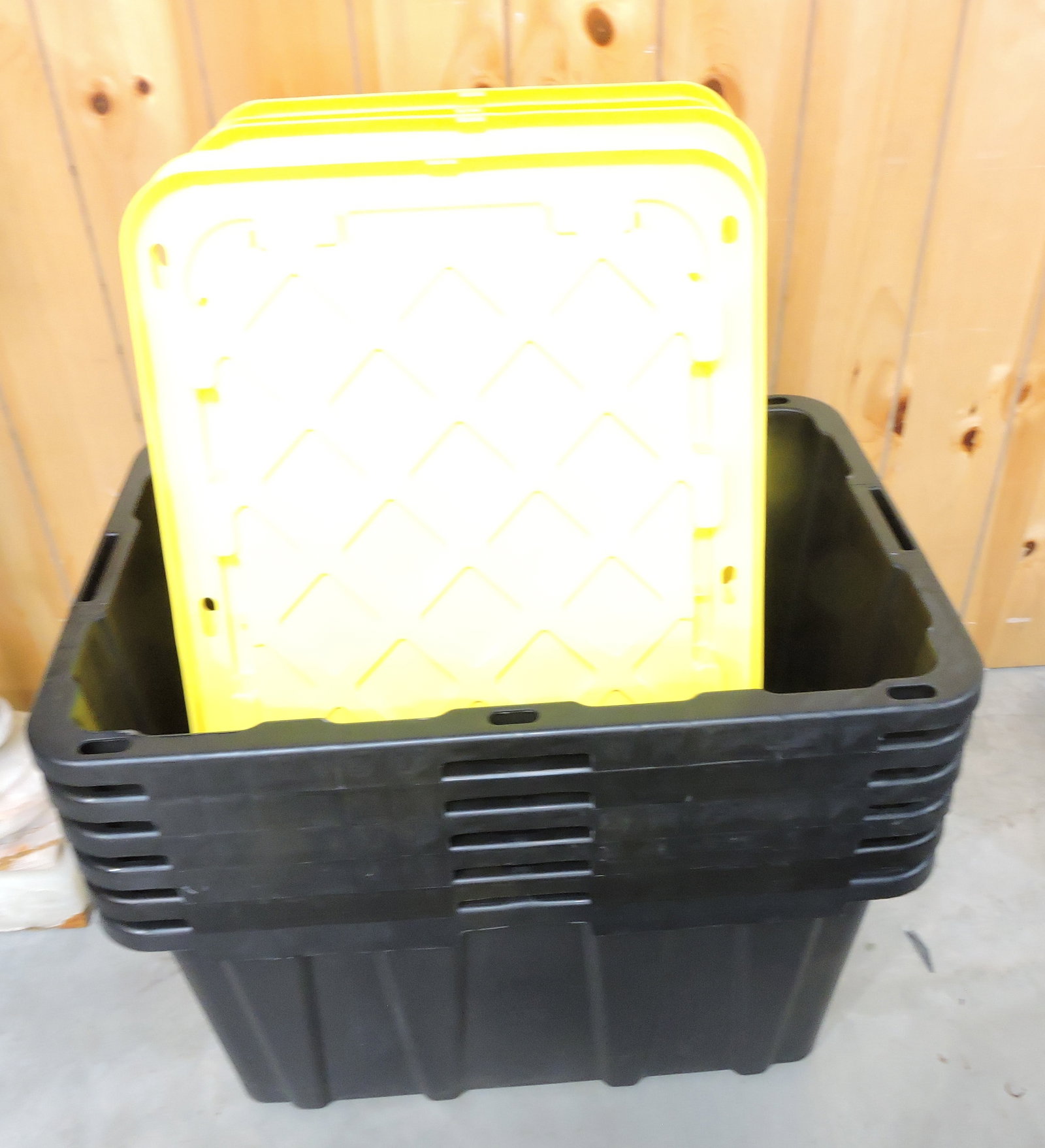 Lot of 6 black/yellow plastic totes with (1 of 1)