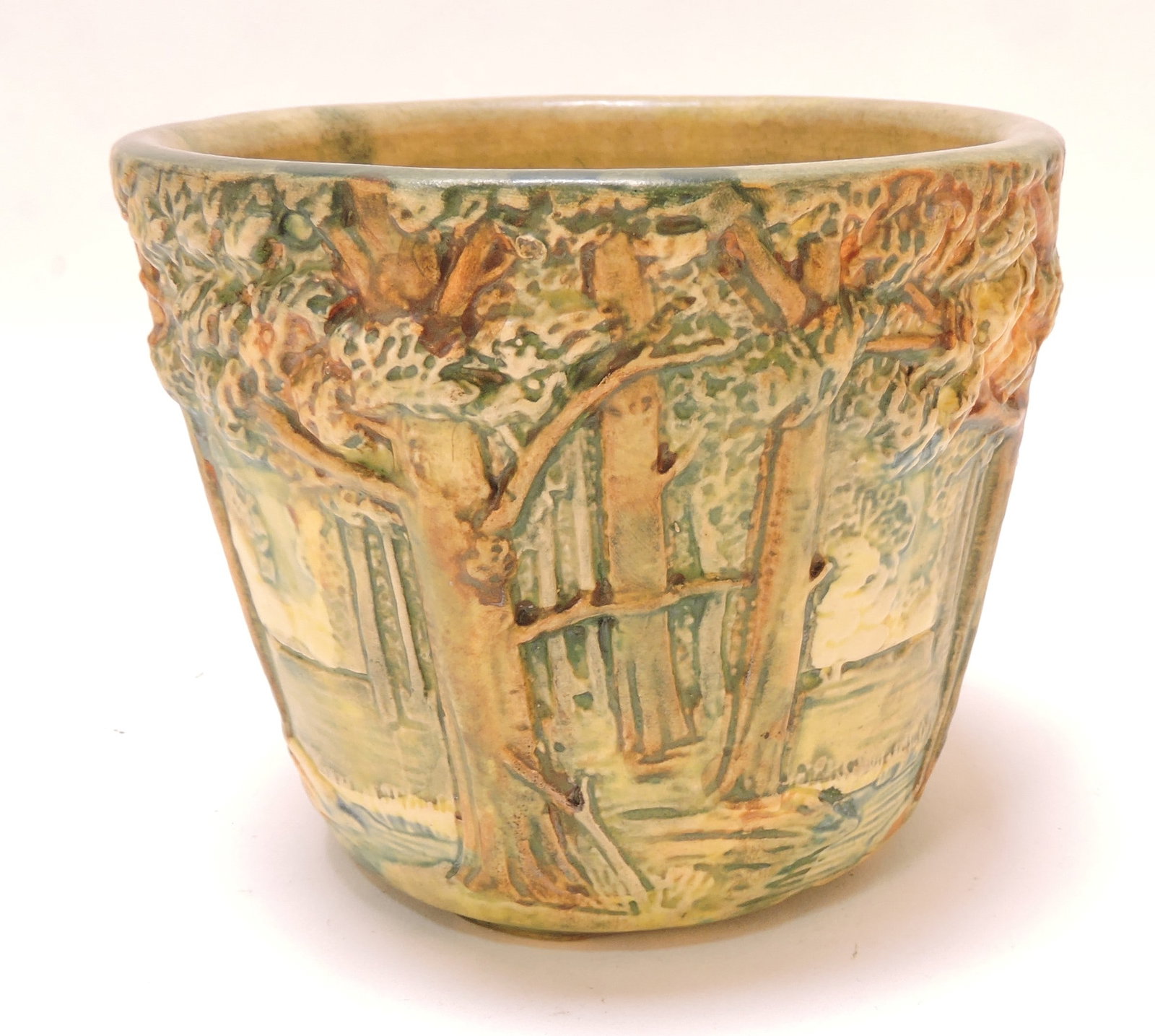 Weller Pottery 'Forest' 4 1/2" jardiniere: .