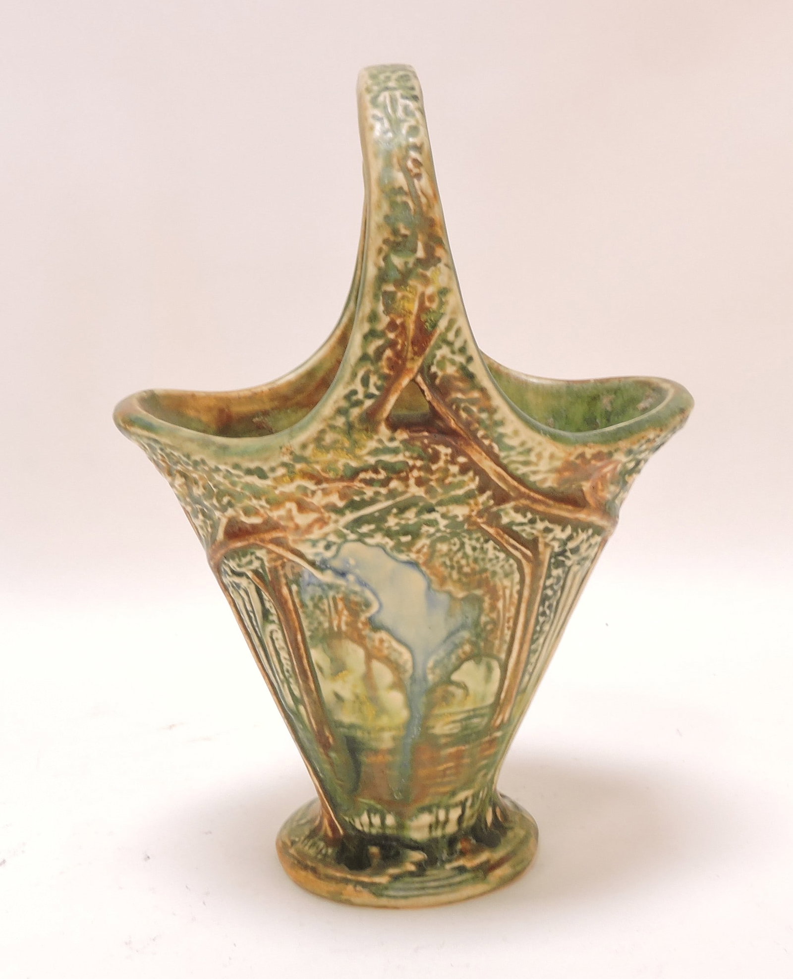 Weller Pottery 'Forest' 9" basket - 2