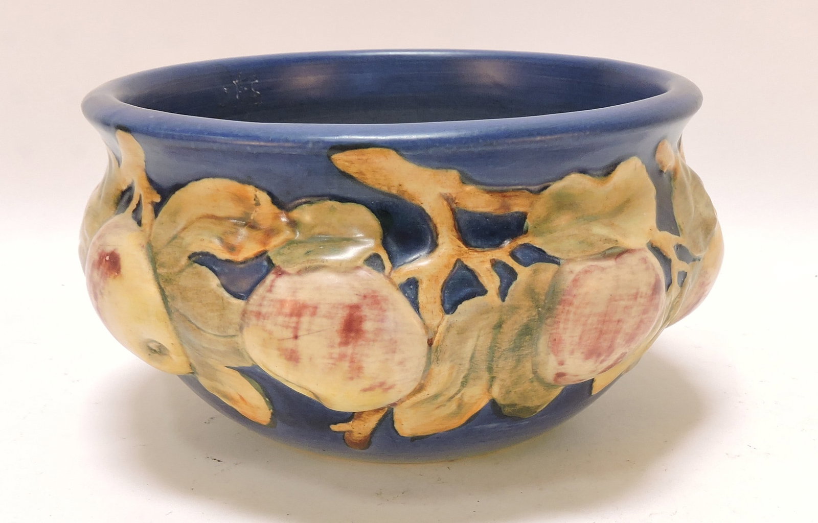Weller Pottery Baldin 8" bowl (1 of 1)