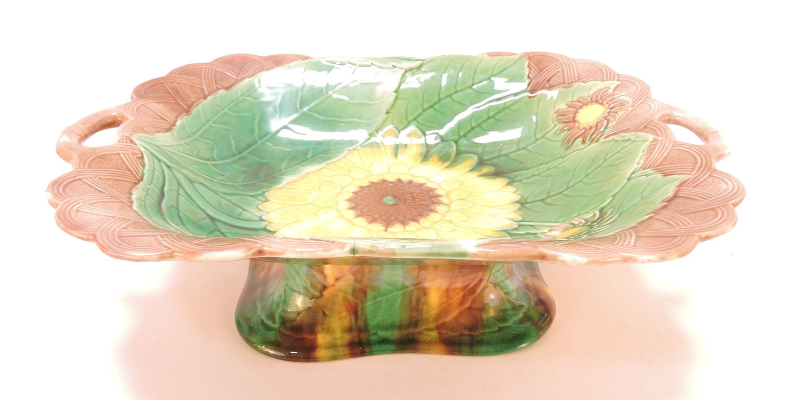 Wedgwood majolica sunflower and (1 of 1)