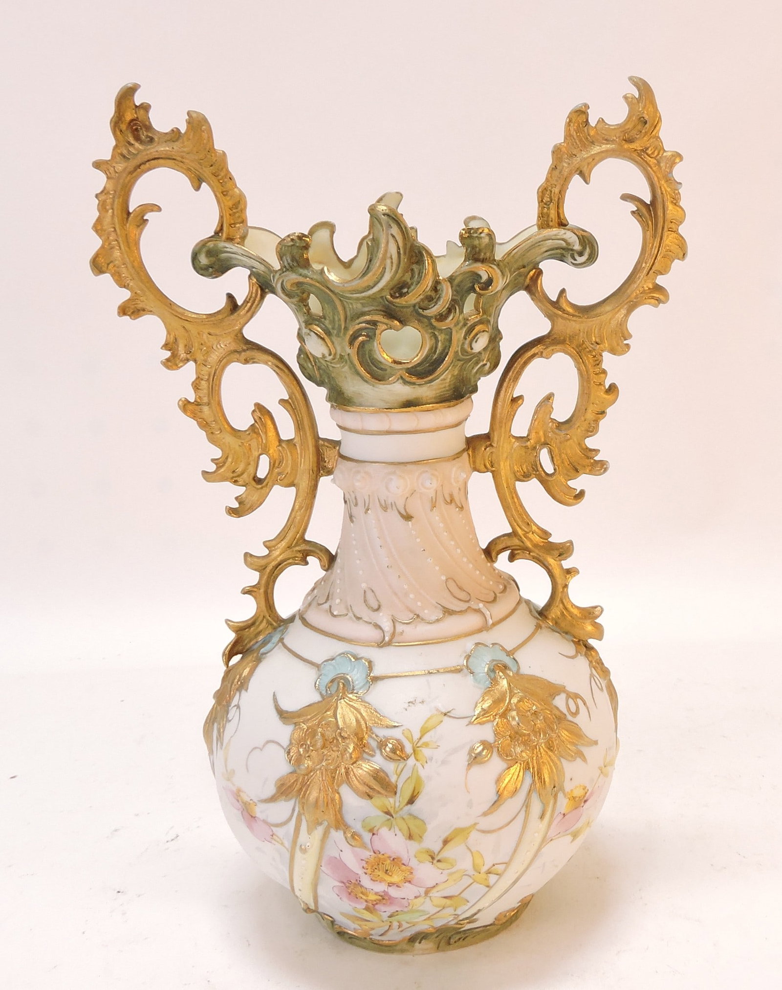 Royal Rudolstadt two handled bisque (1 of 3)