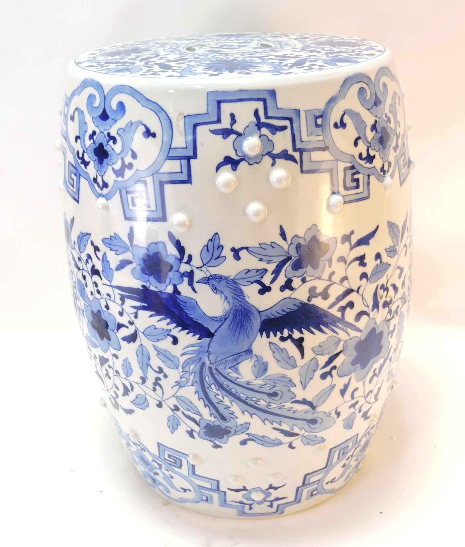 Chinese Export blue & white garden: seat with dragon and bird motif, 19"