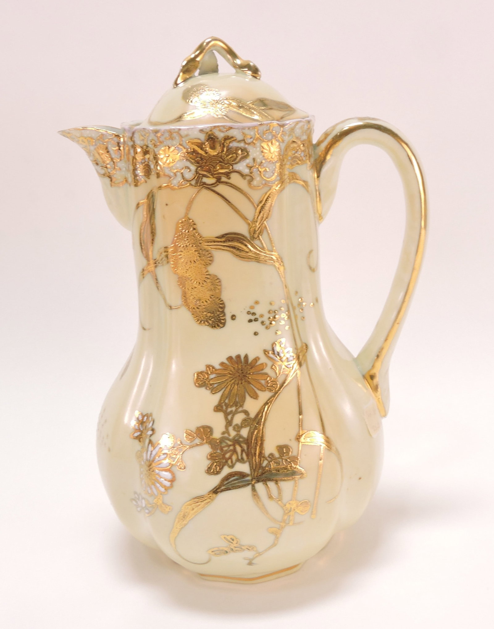 Porcelain chocolate pot, 9 1/2": .