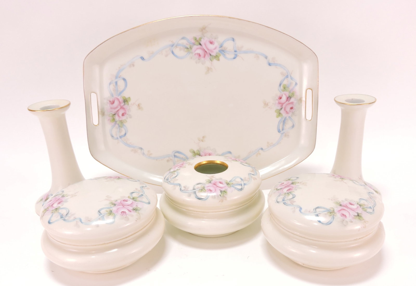 Porcelain 6 piece dresser set: .