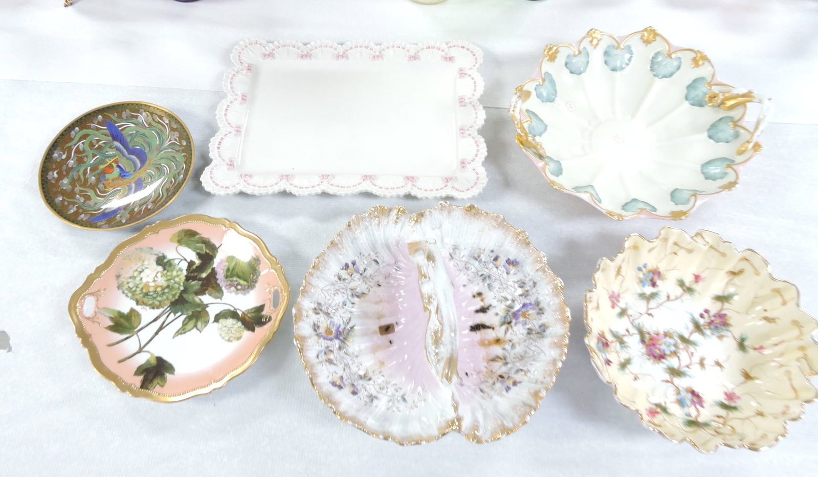 Porcelain lot of 6 bowls and trays, (1 of 1)