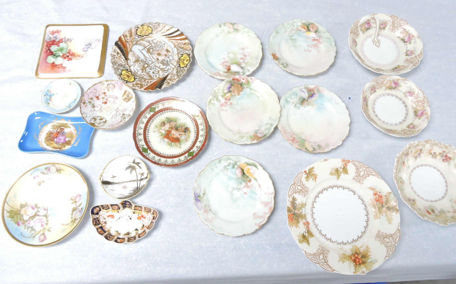 Porcelain lot of plates & trays, various (1 of 1)