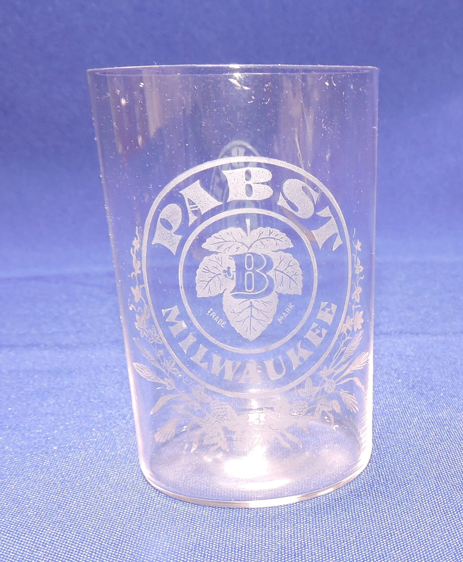 Pre-Prohibition etched beer glass,: Pabst, Milwaukee, 3 1/2"