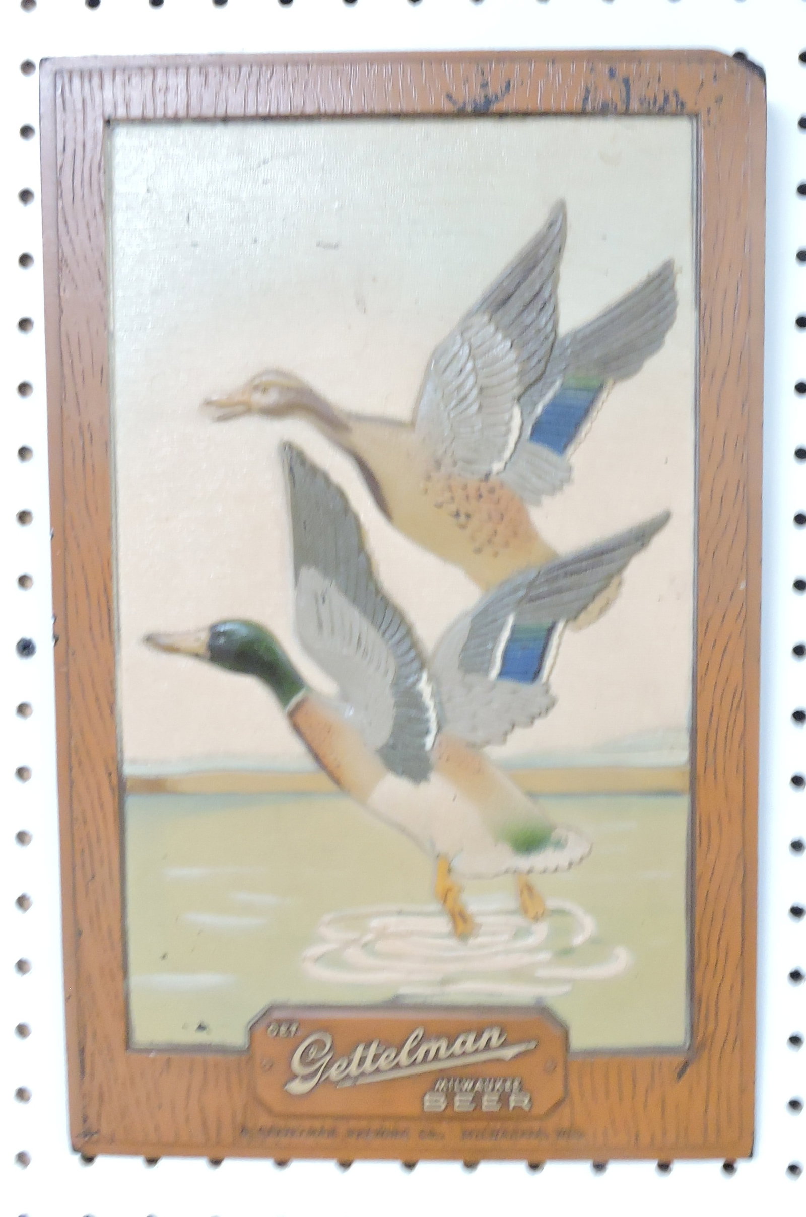 Gettelman Beer fiberboard advertising (1 of 1)