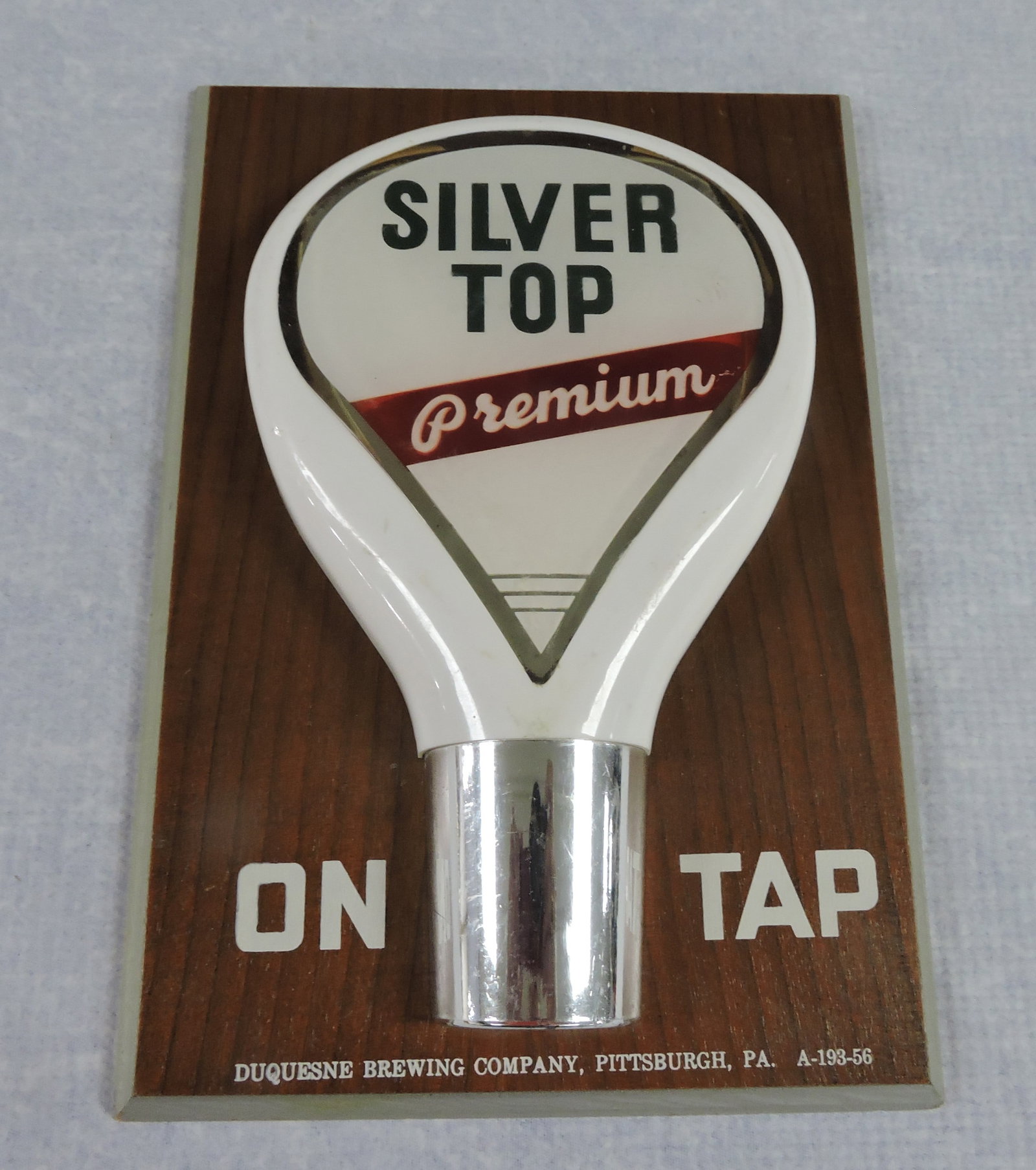 Silver Top Premium On Tap advertising (1 of 1)