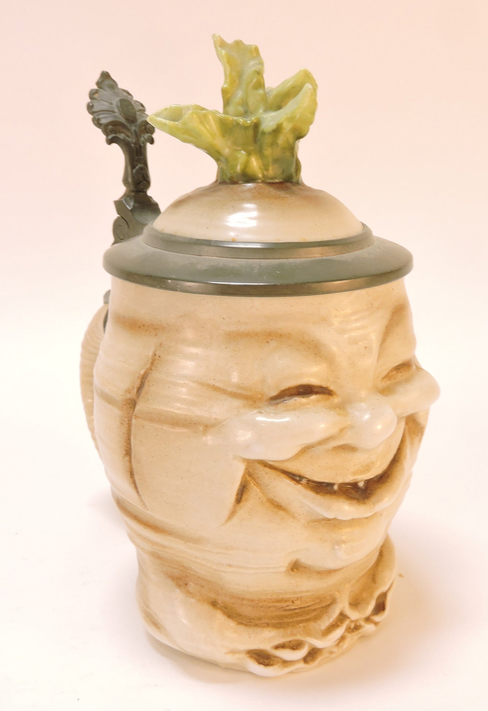 Musterschutz German porcelain stein: with smiley face, 1/2L, 6 1/2"